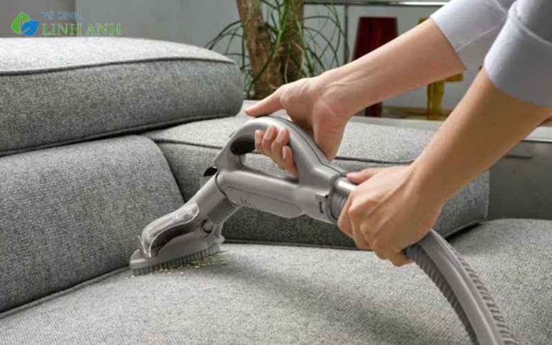 Các loại vật liệu bọc ghế sofa phổ biến và cách giặt phù hợp